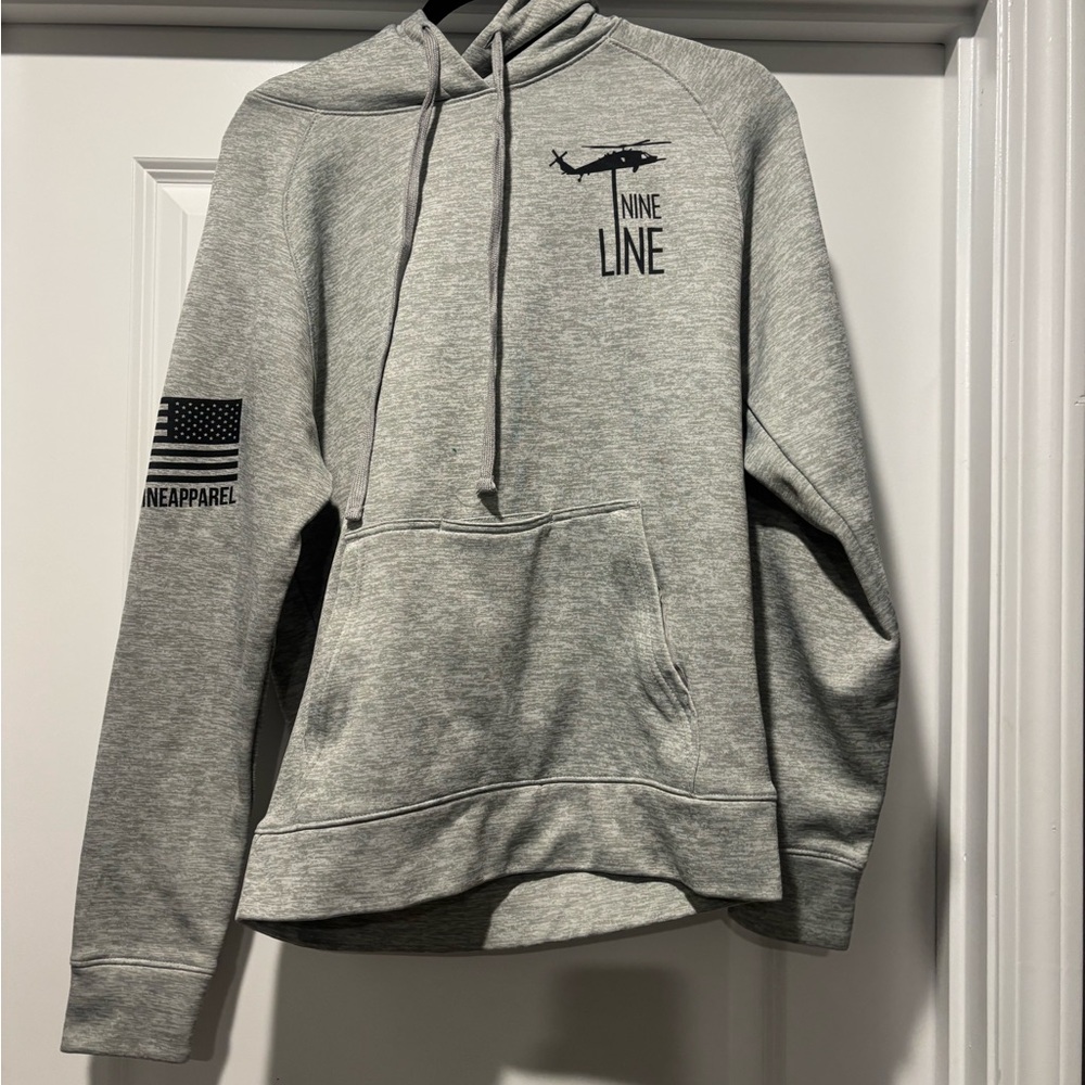 Nine Line Apparel Hoodie Sweatshirt Men's Small Gray American Flag Greater Love